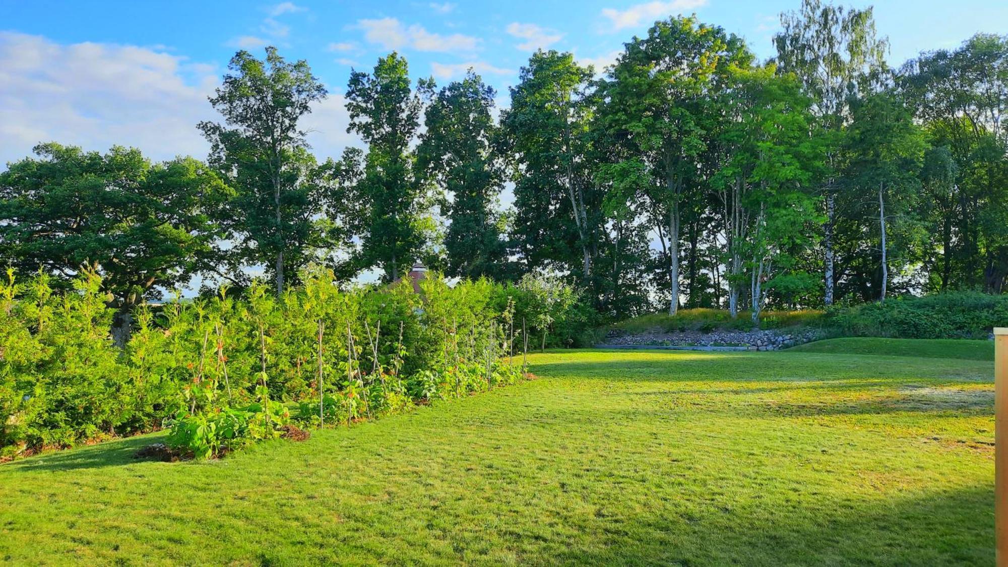 Boende - Stuga Nara Naturen, 3 Km Fran Motala Centrum Av Privat Vard Экстерьер фото